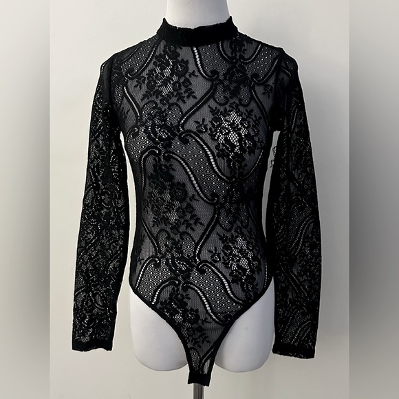 Forever 21 Tops - FOREVER 21 || Elegant Black Lace Bodysuit. Sz. S